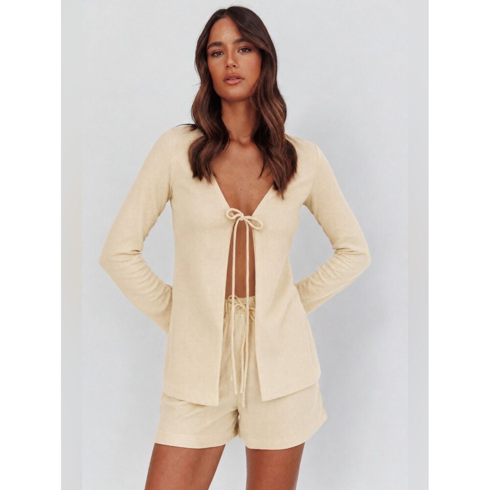 INDI LUXE Cream Waffle Knit Tie Front Top NWT Size Small